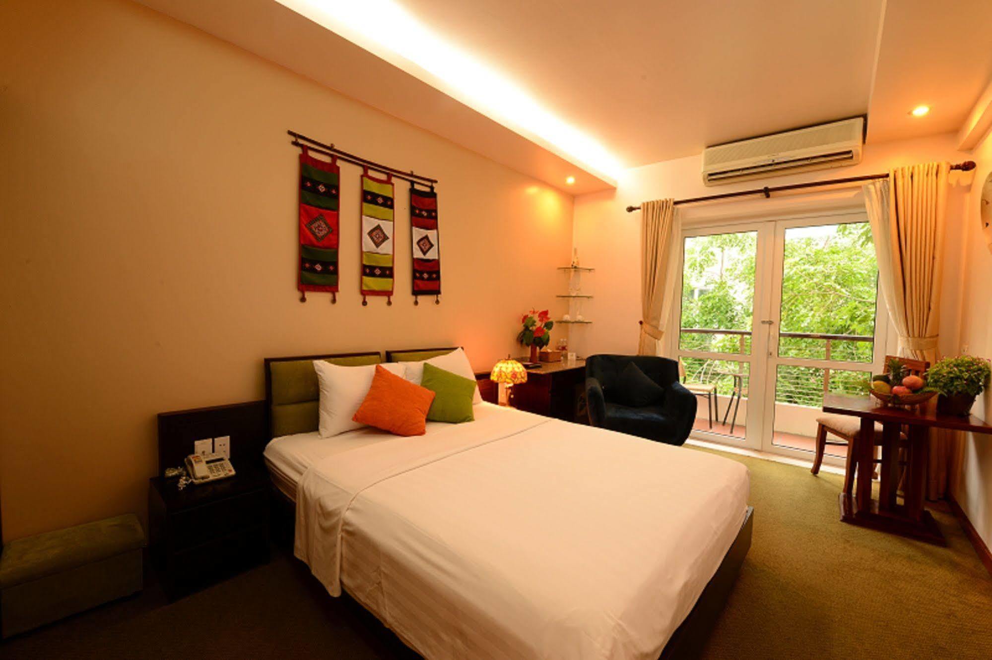 Artisan Boutique Hotel Hanoi Exterior photo