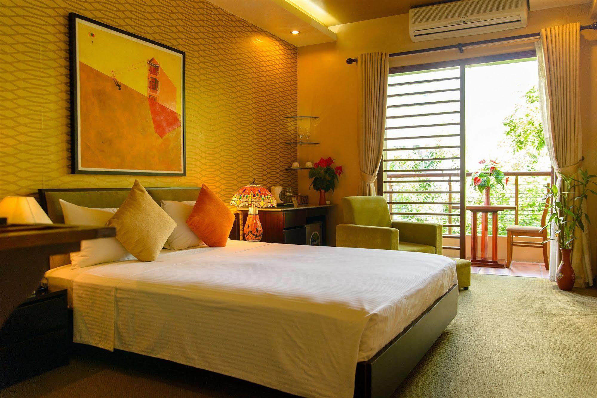 Artisan Boutique Hotel Hanoi Exterior photo