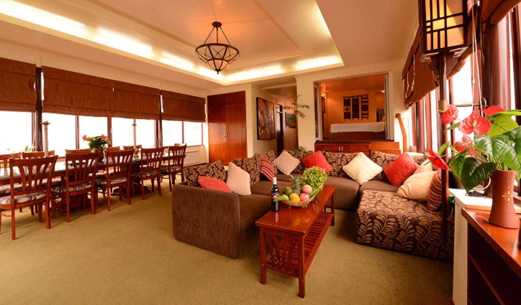 Artisan Boutique Hotel Hanoi Exterior photo