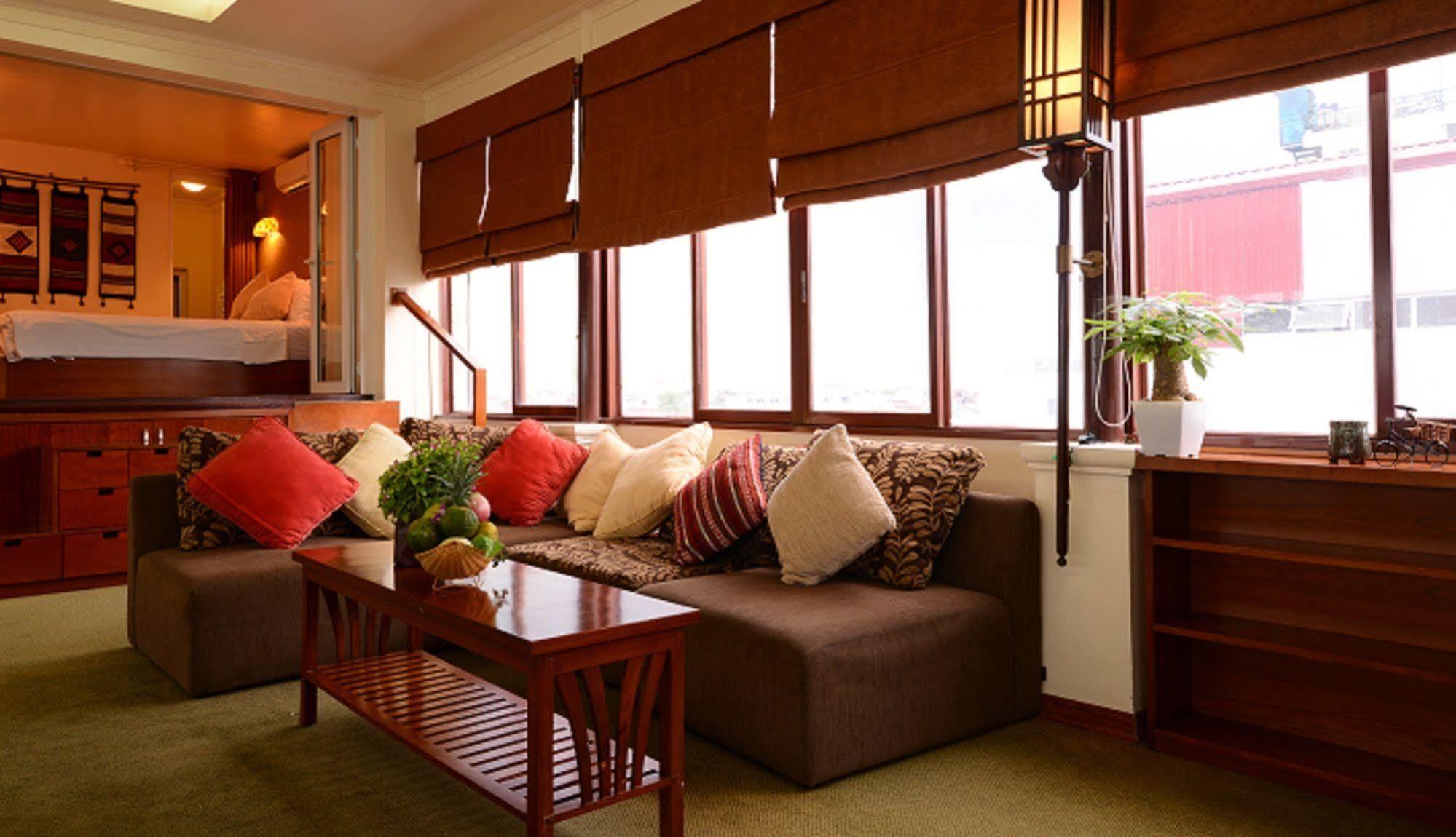 Artisan Boutique Hotel Hanoi Exterior photo